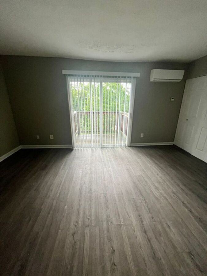 2066 Fairmont Ct #9 - Photo 5 of 11