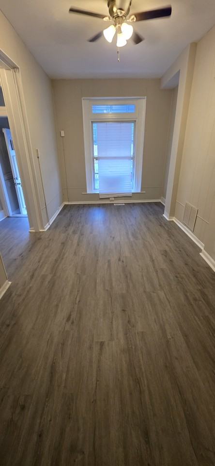 1804 N Wolfe St - Photo 3 of 12