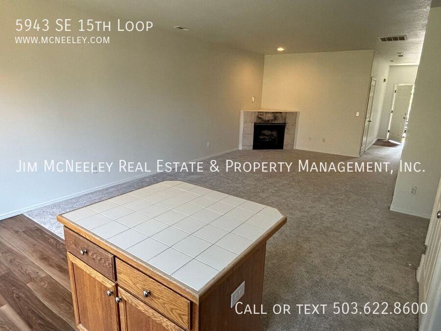 5943 Se 15th Loop - Photo 5 of 23