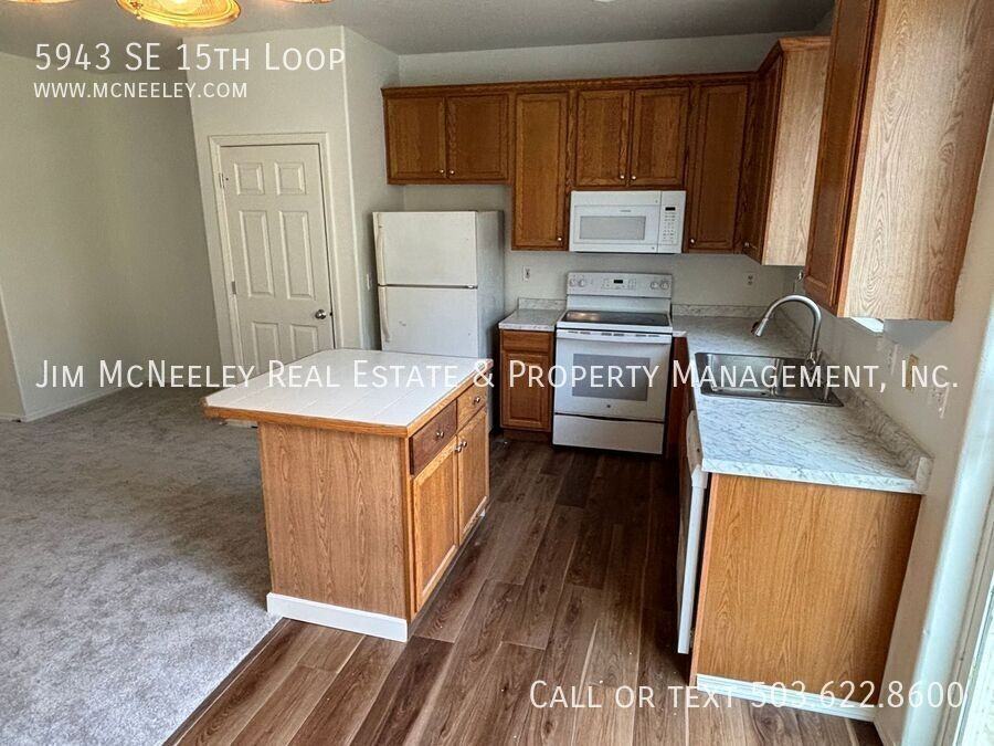 5943 Se 15th Loop - Photo 6 of 23