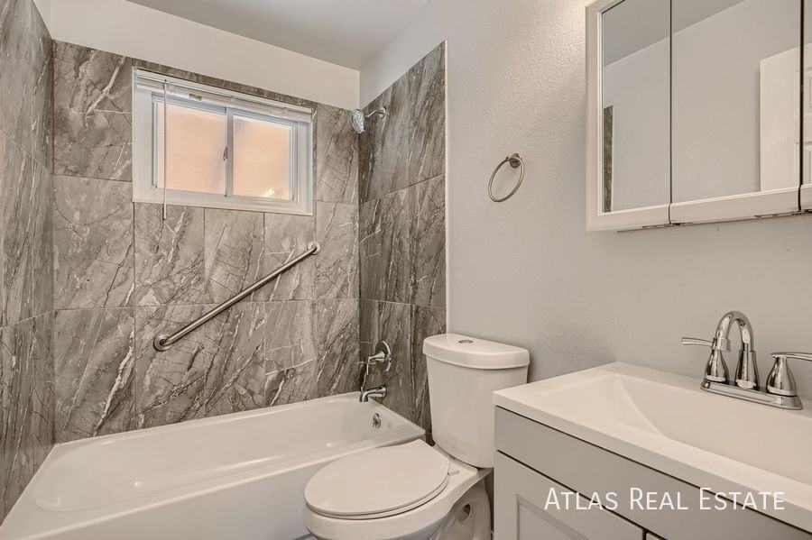 1762 Truda Dr - Photo 5 of 18