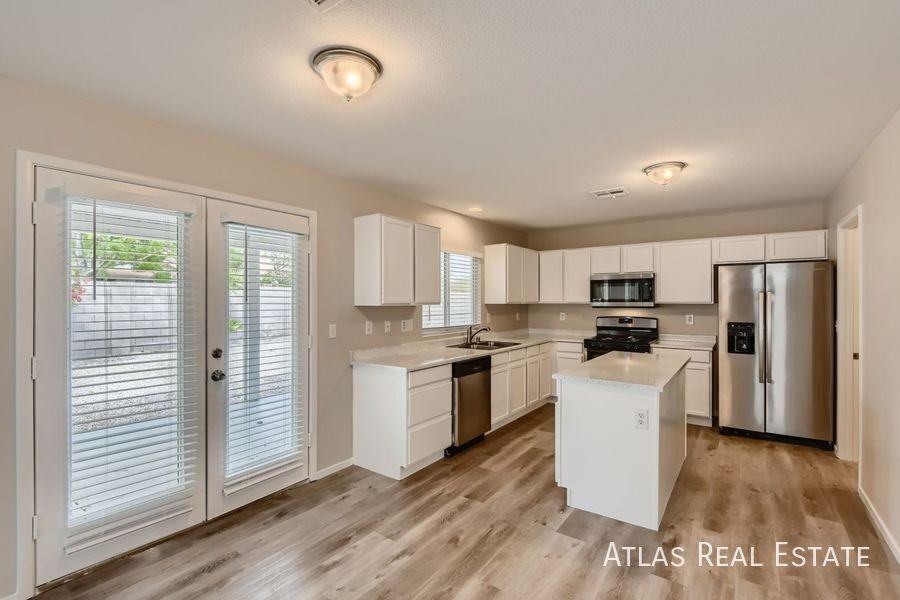 4312 Crimson Tide Ave - Photo 5 of 30