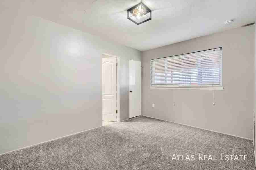 1620 Phoenix Ct - Photo 5 of 15