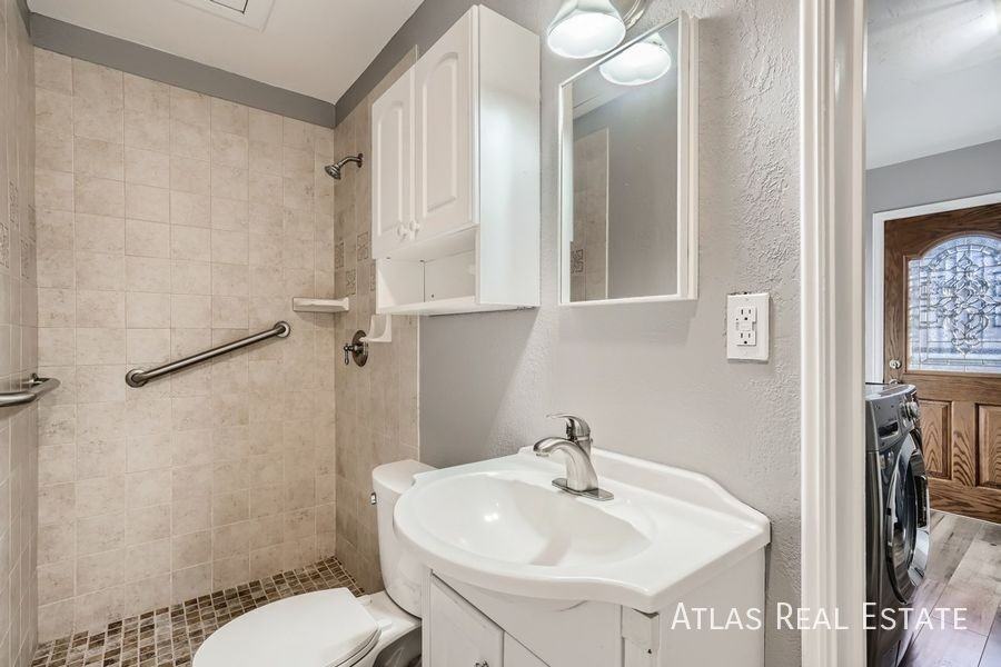 1620 Phoenix Ct - Photo 6 of 15