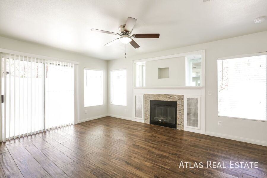 8840 Cornwall Glen Ave - Photo 3 of 22