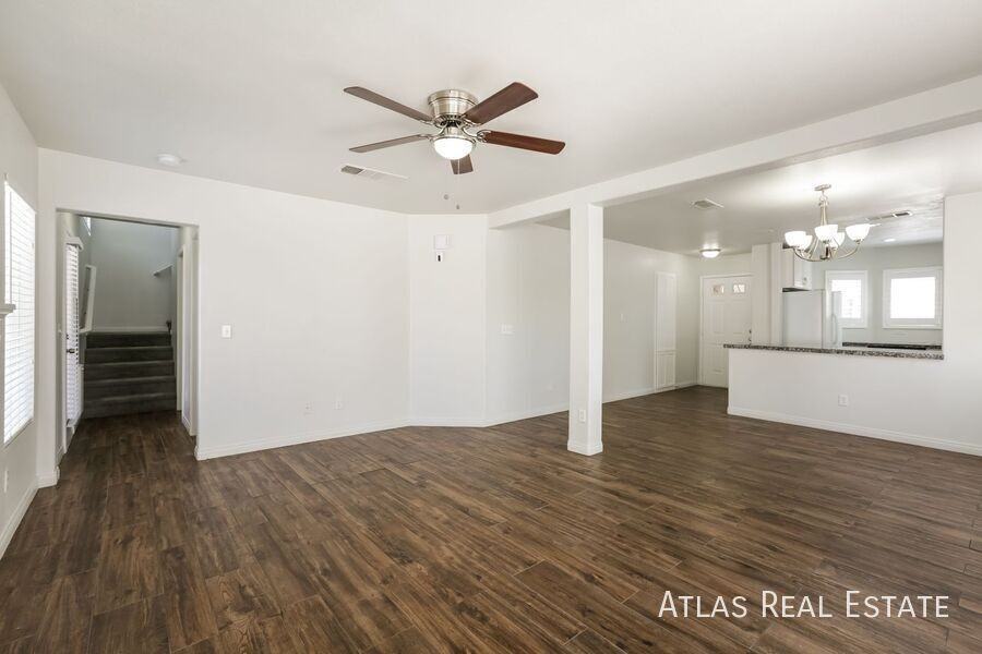 8840 Cornwall Glen Ave - Photo 4 of 22