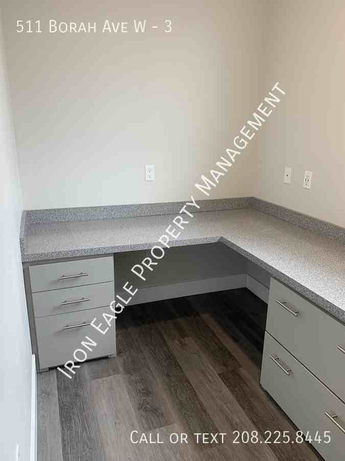 511 Borah Ave W #3 - Photo 6 of 18