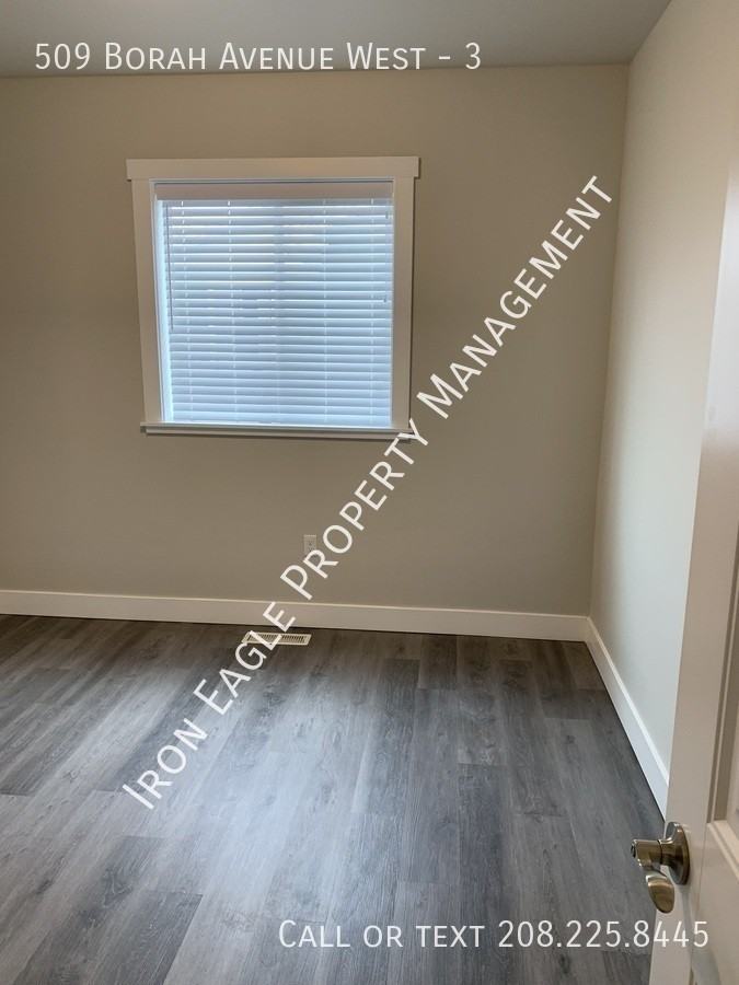 509 Borah Ave W - Photo 6 of 20