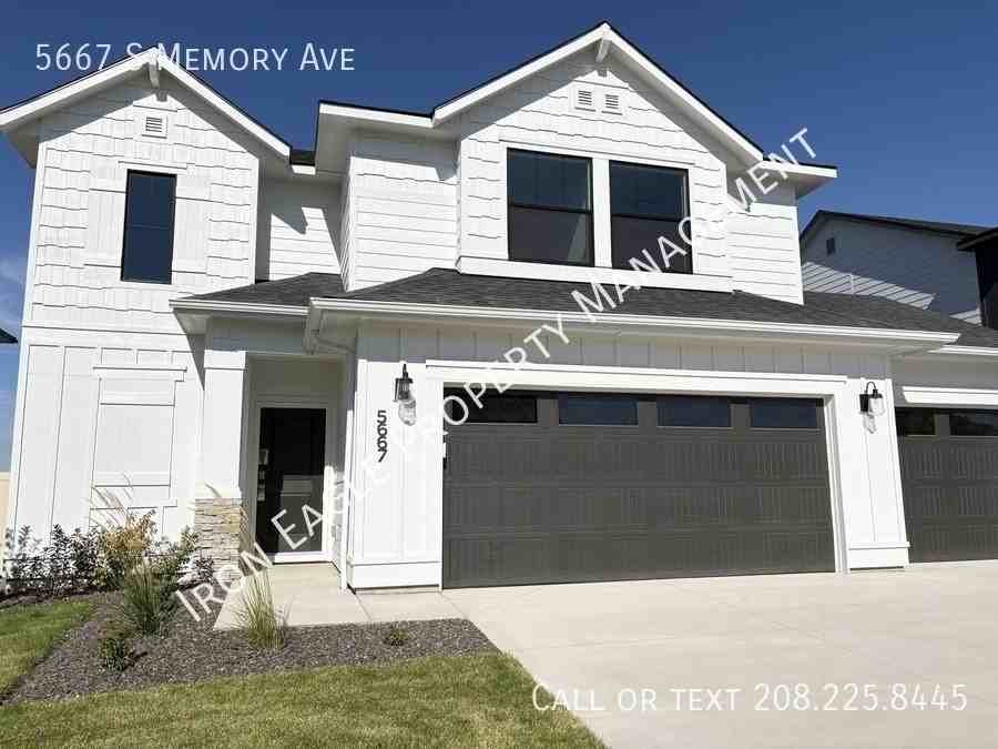 5667 S Memory Ave - Photo 2 of 30