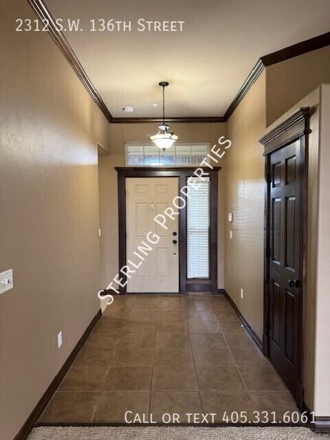 2312 Sw 136th St - Photo 3 of 34