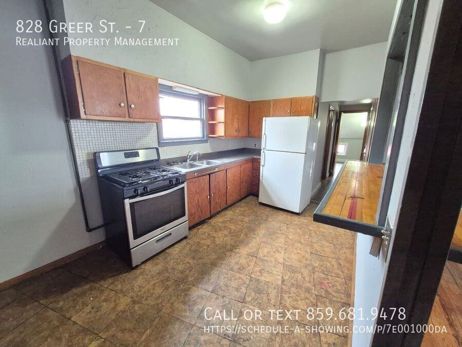 828 Greer St #7 - Photo 2 of 20