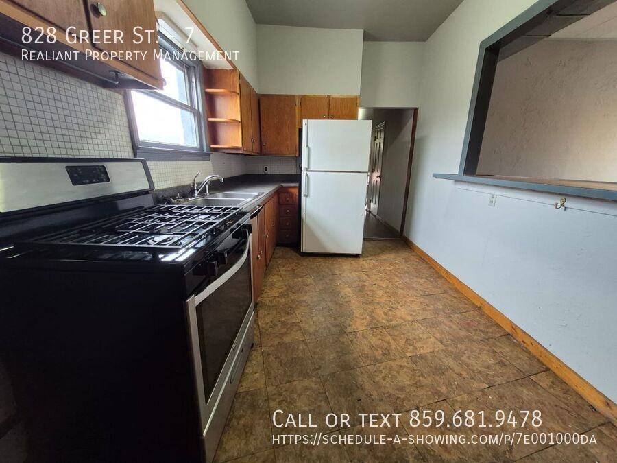 828 Greer St #7 - Photo 3 of 20
