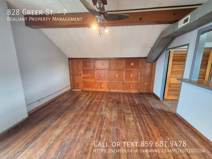 828 Greer St #7 - Photo 4 of 20