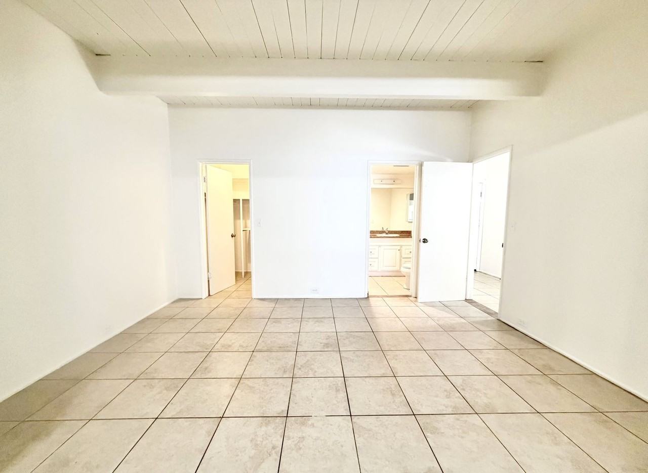 3737 E Calle De Carlos #4 - Photo 4 of 16
