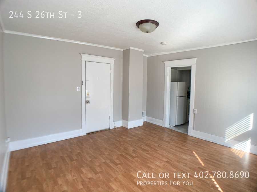 244 S 26th St #3 - Photo 4 of 19