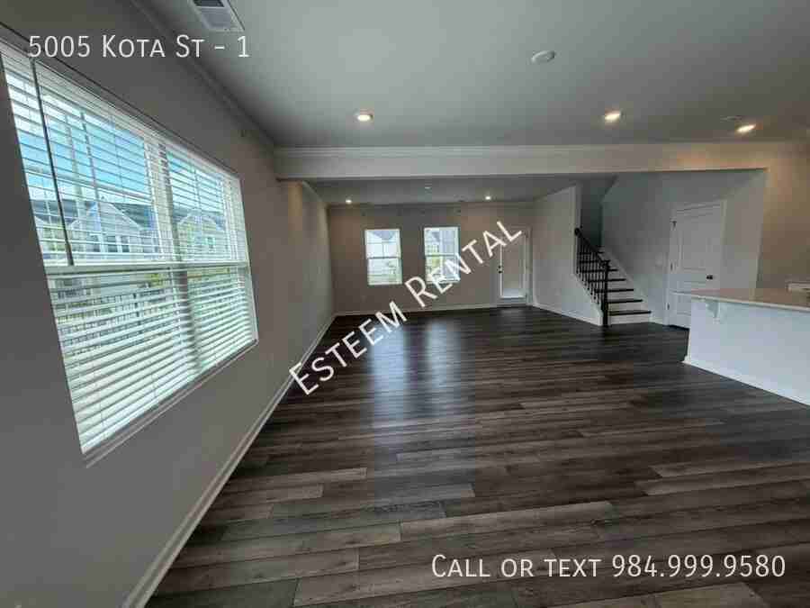 5005 Kota St #1 - Photo 3 of 33