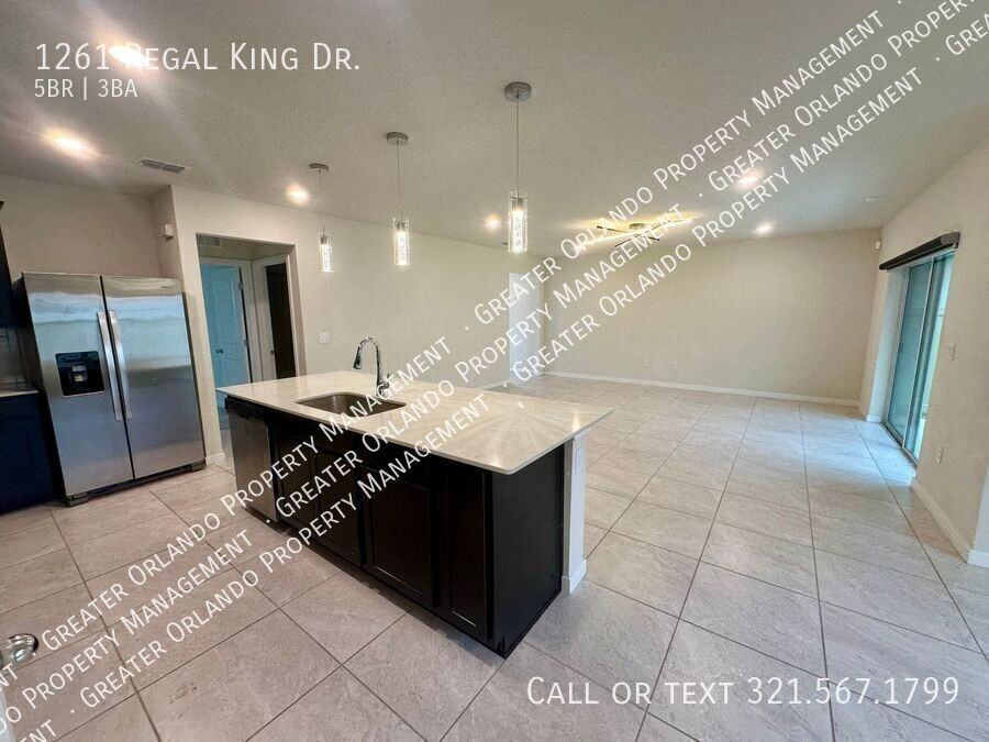 1261 Regal King Dr - Photo 6 of 26