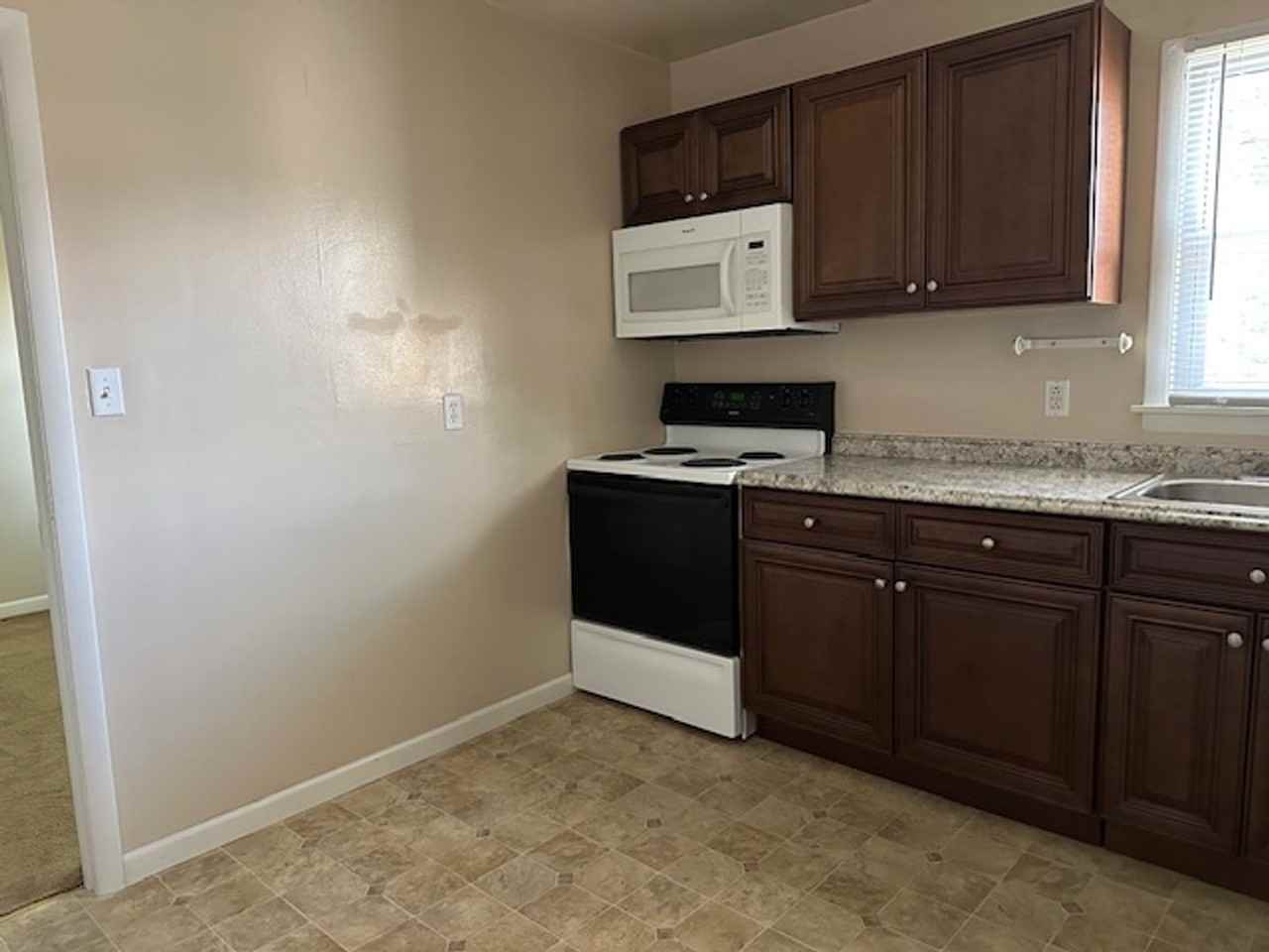 8059 Somerset St #H - Photo 4 of 8
