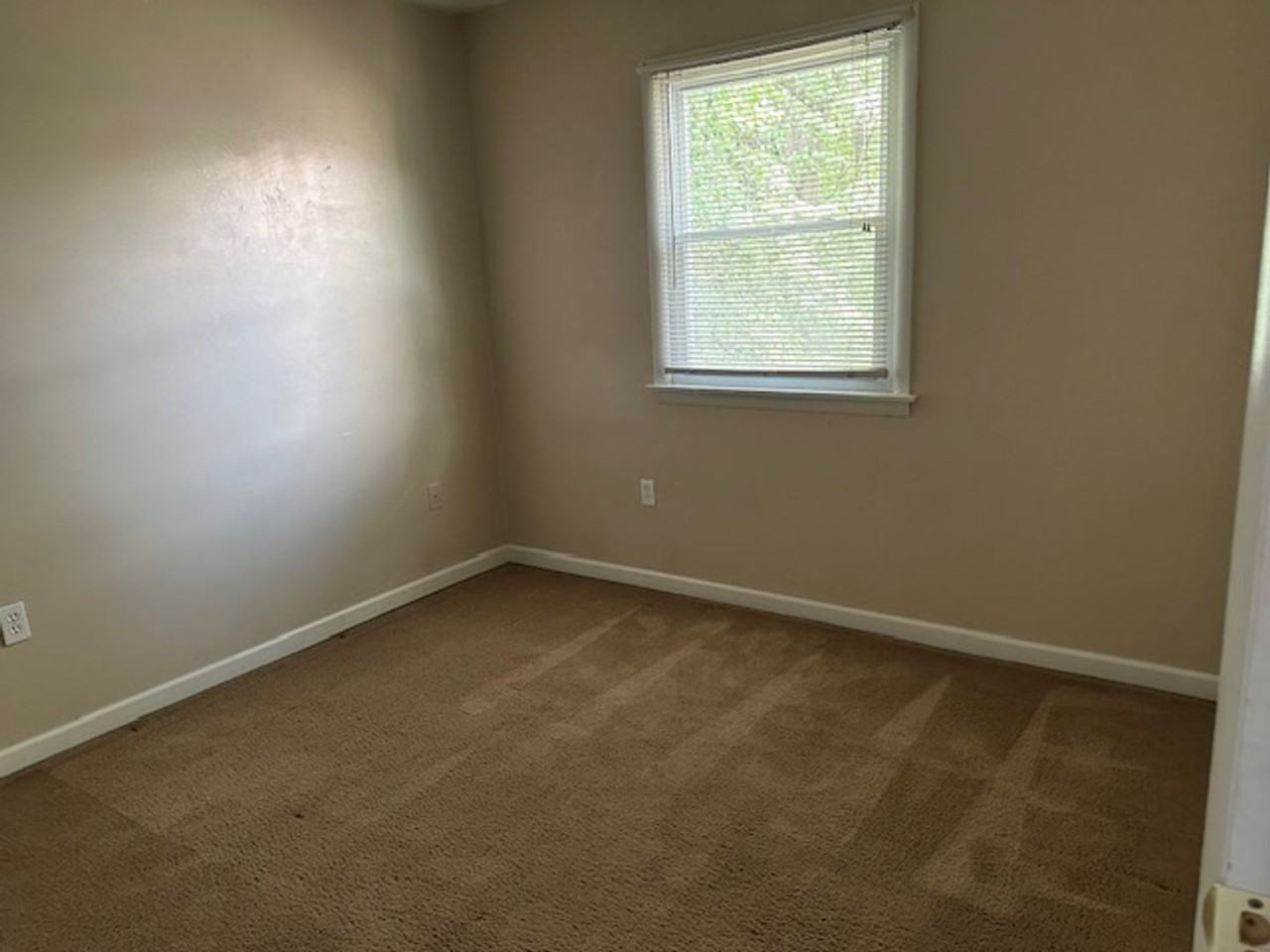 8059 Somerset St #H - Photo 5 of 8