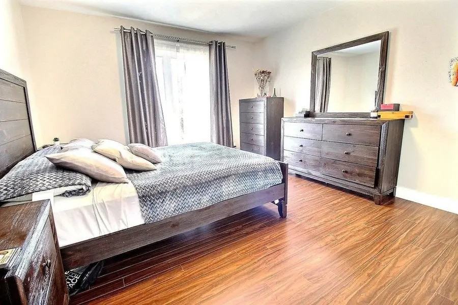 1009 Homestead Way - Photo 4 of 5