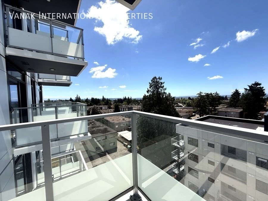 6608 701-6608 Sussex Ave - Photo 6 of 17