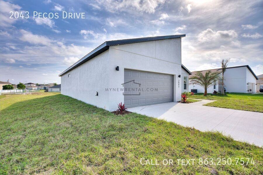 2043 Pecos Dr - Photo 4 of 34
