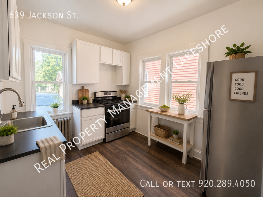 639 Jackson St - Photo 5 of 17
