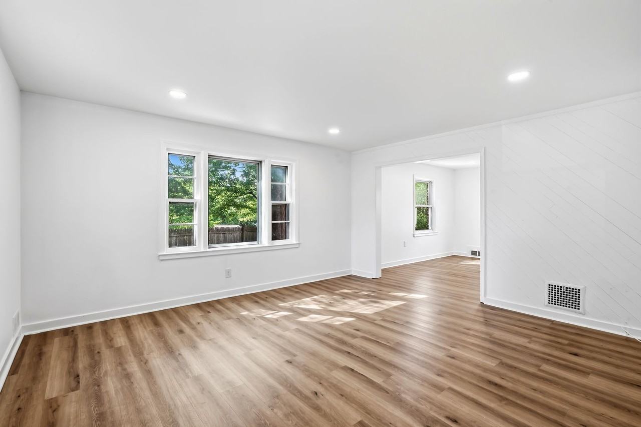 519 Vine St - Photo 4 of 32