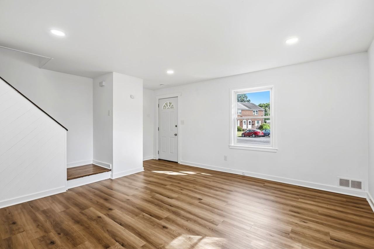 519 Vine St - Photo 7 of 32
