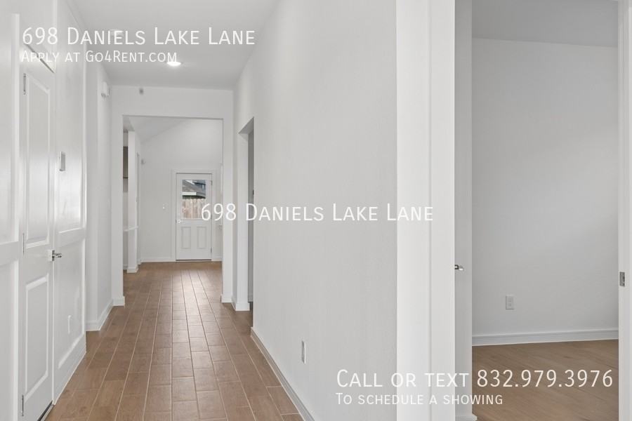 698 Daniels Lake Ln - Photo 2 of 27