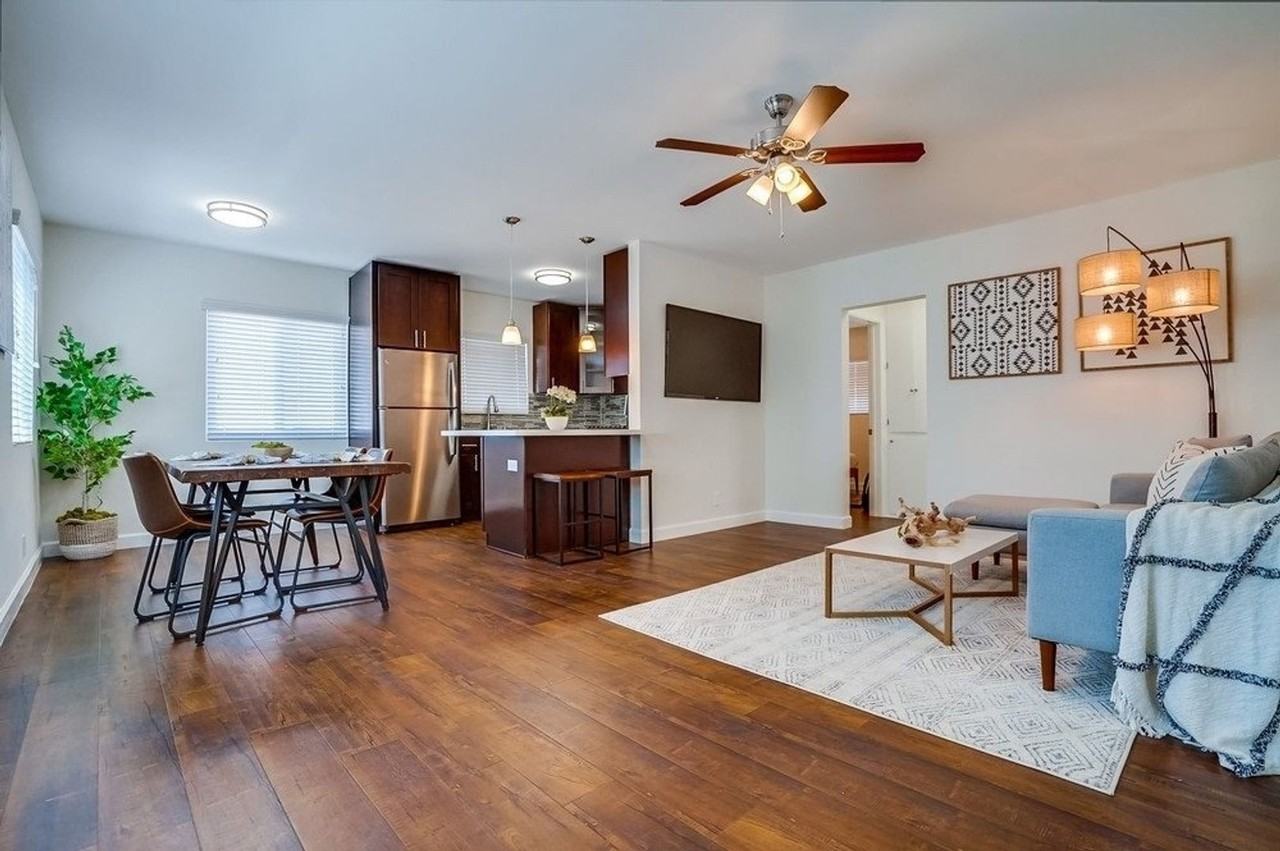 633 W Hyde Park Blvd #09 - Photo 3 of 16