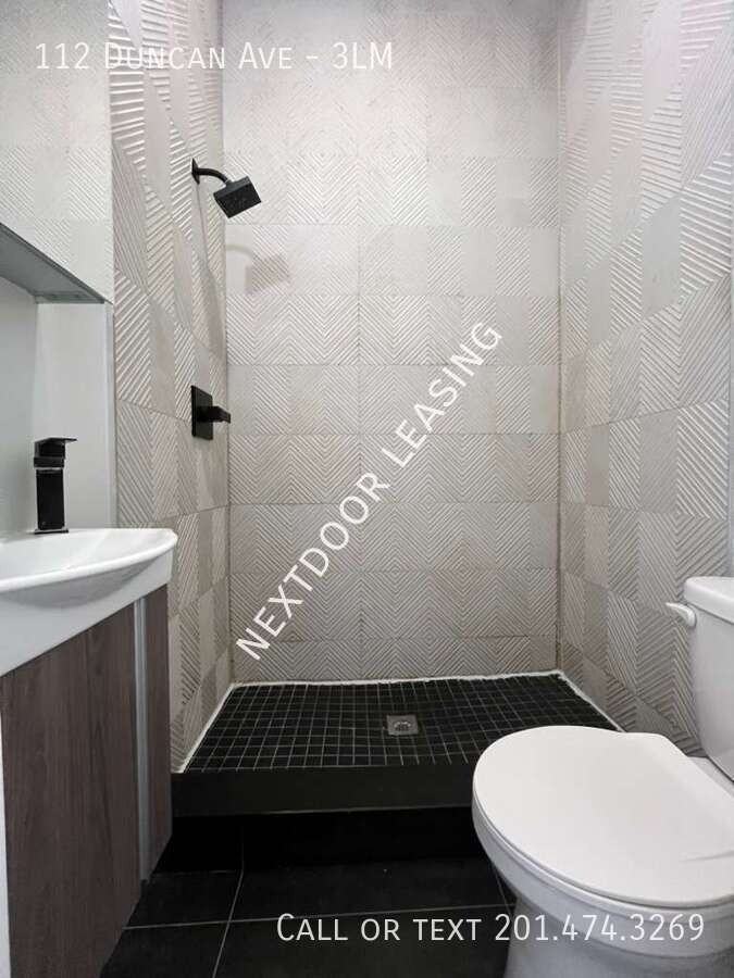 112 Duncan Ave #3LM - Photo 5 of 11