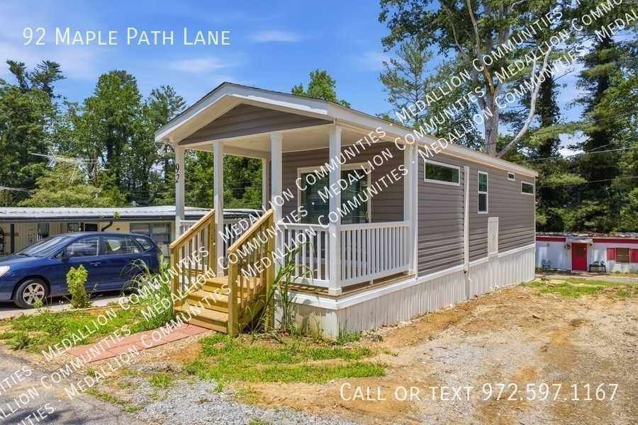 92 Maple Path Ln - Photo 2 of 20