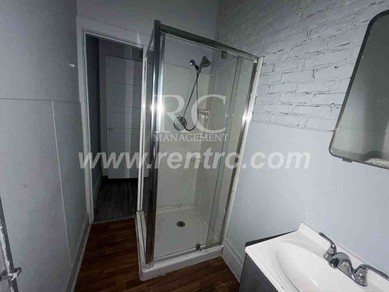 1124 N Walnut St Apt 3 #N - Photo 4 of 7