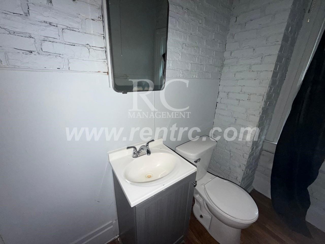 1124 N Walnut St Apt 3 #N - Photo 5 of 7