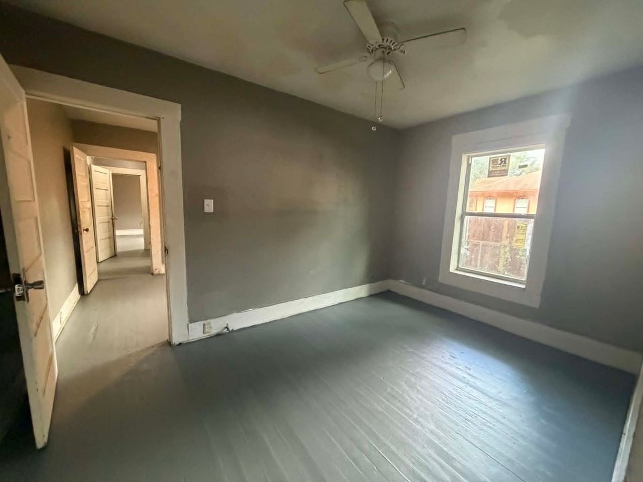 360 E 69th St - Photo 4 of 7