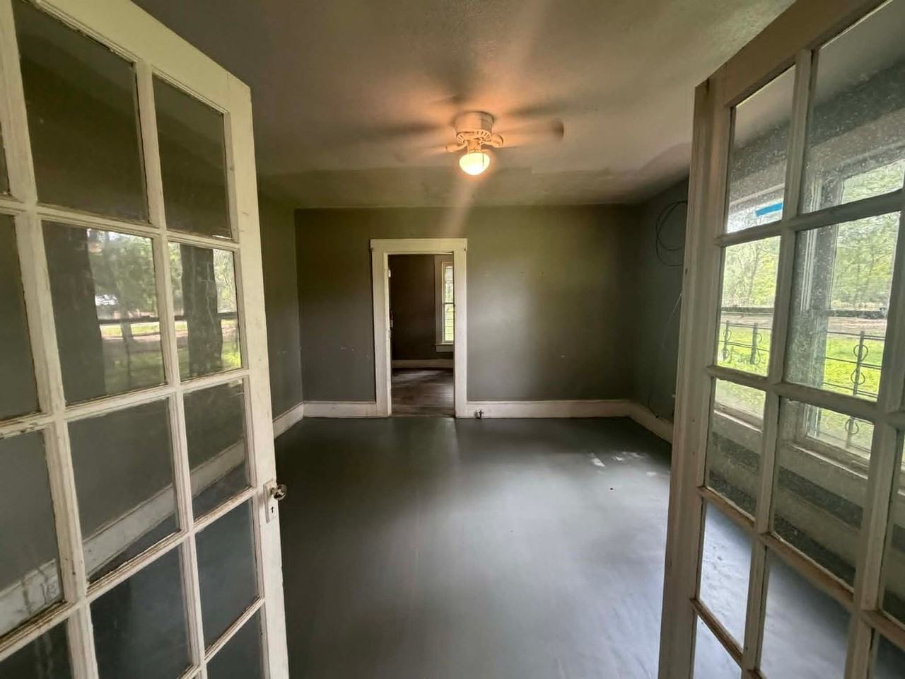360 E 69th St - Photo 6 of 7
