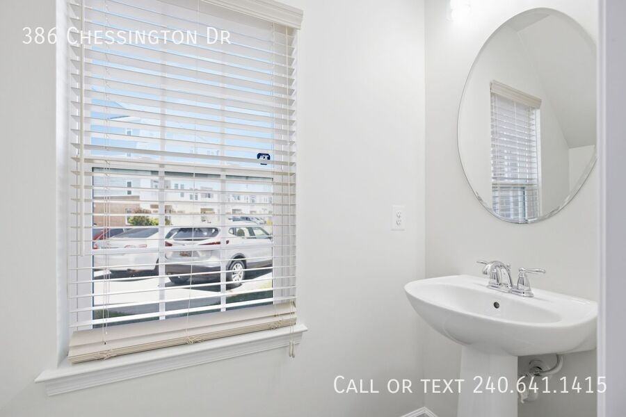 386 Chessington Dr - Photo 7 of 23