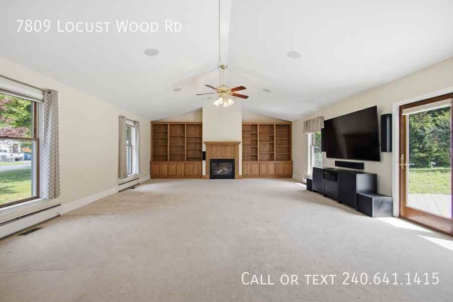 7809 Locust Wood Rd - Photo 4 of 37