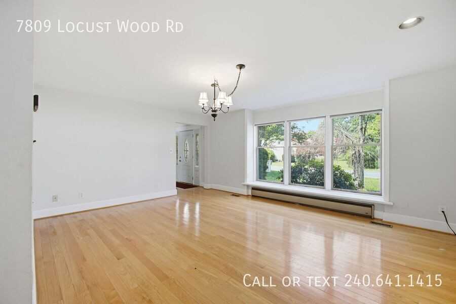 7809 Locust Wood Rd - Photo 7 of 37