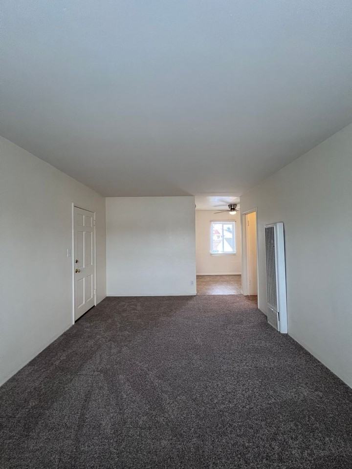 3211 Madison Ave #B - Photo 5 of 15