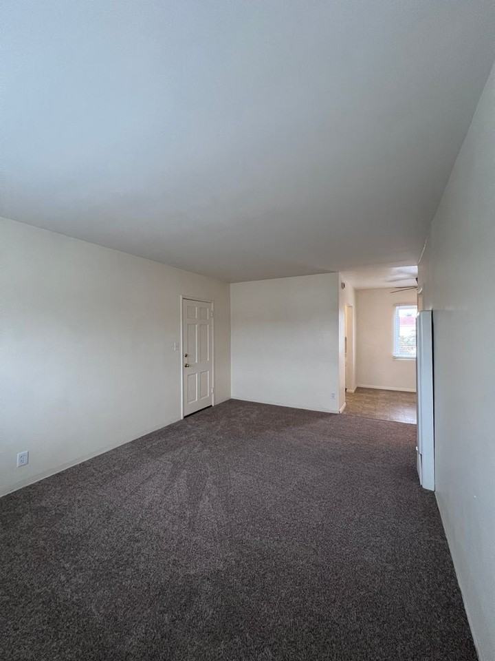 3211 Madison Ave #B - Photo 6 of 15