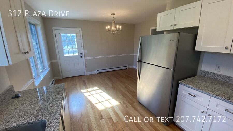 312 Plaza Dr - Photo 4 of 27