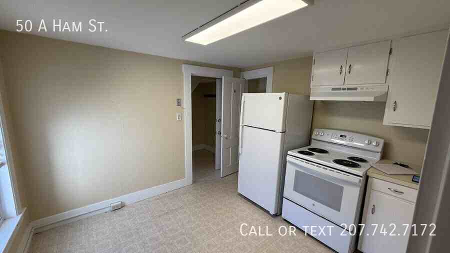 50 Ham St Apt A - Photo 2 of 15