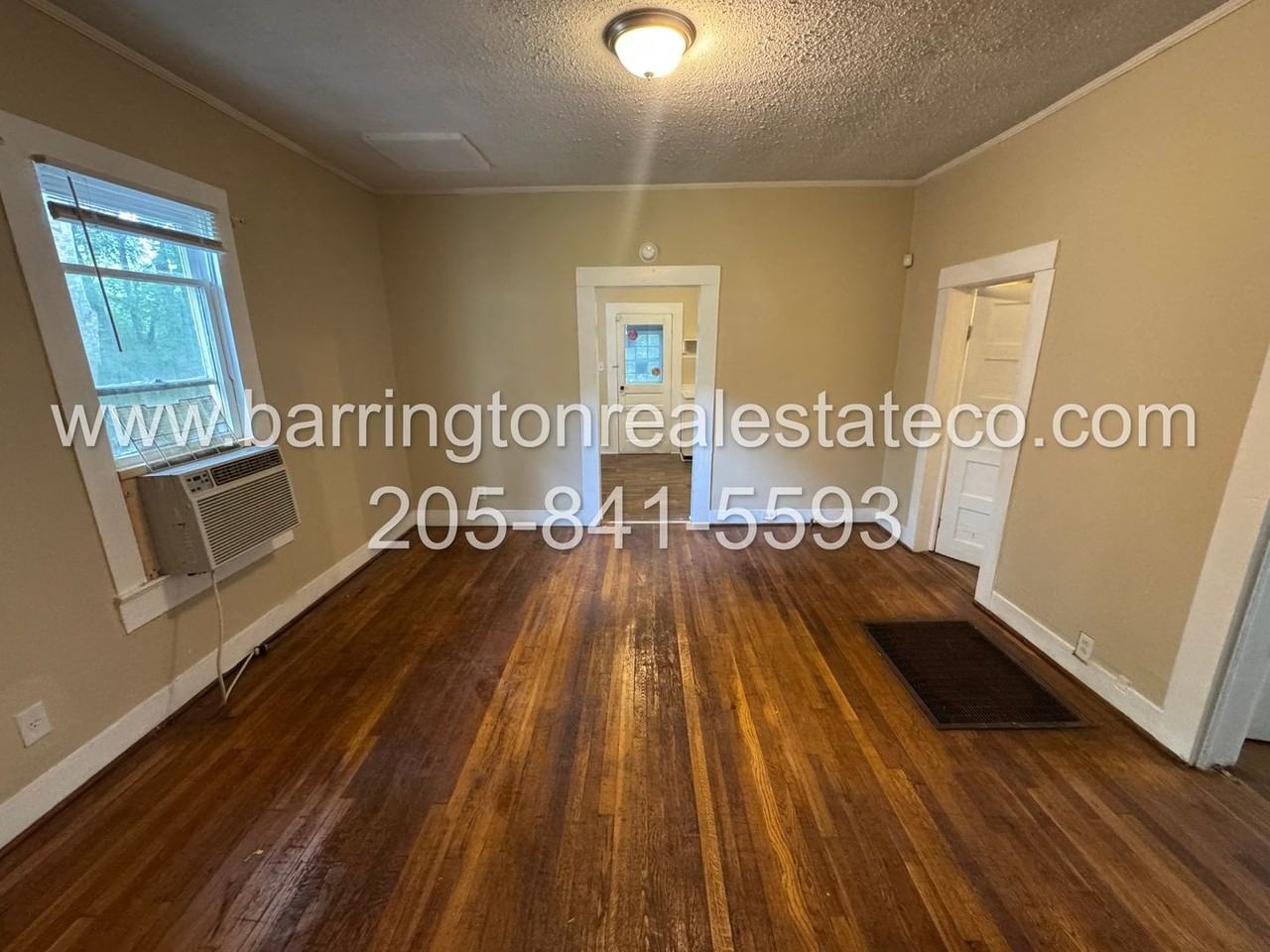 1917 Holbrook Ave - Photo 3 of 5