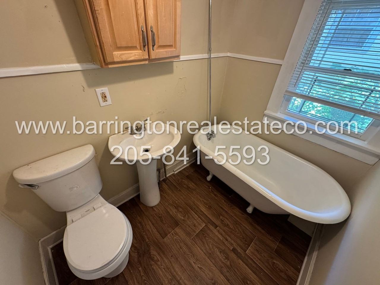1917 Holbrook Ave - Photo 4 of 5