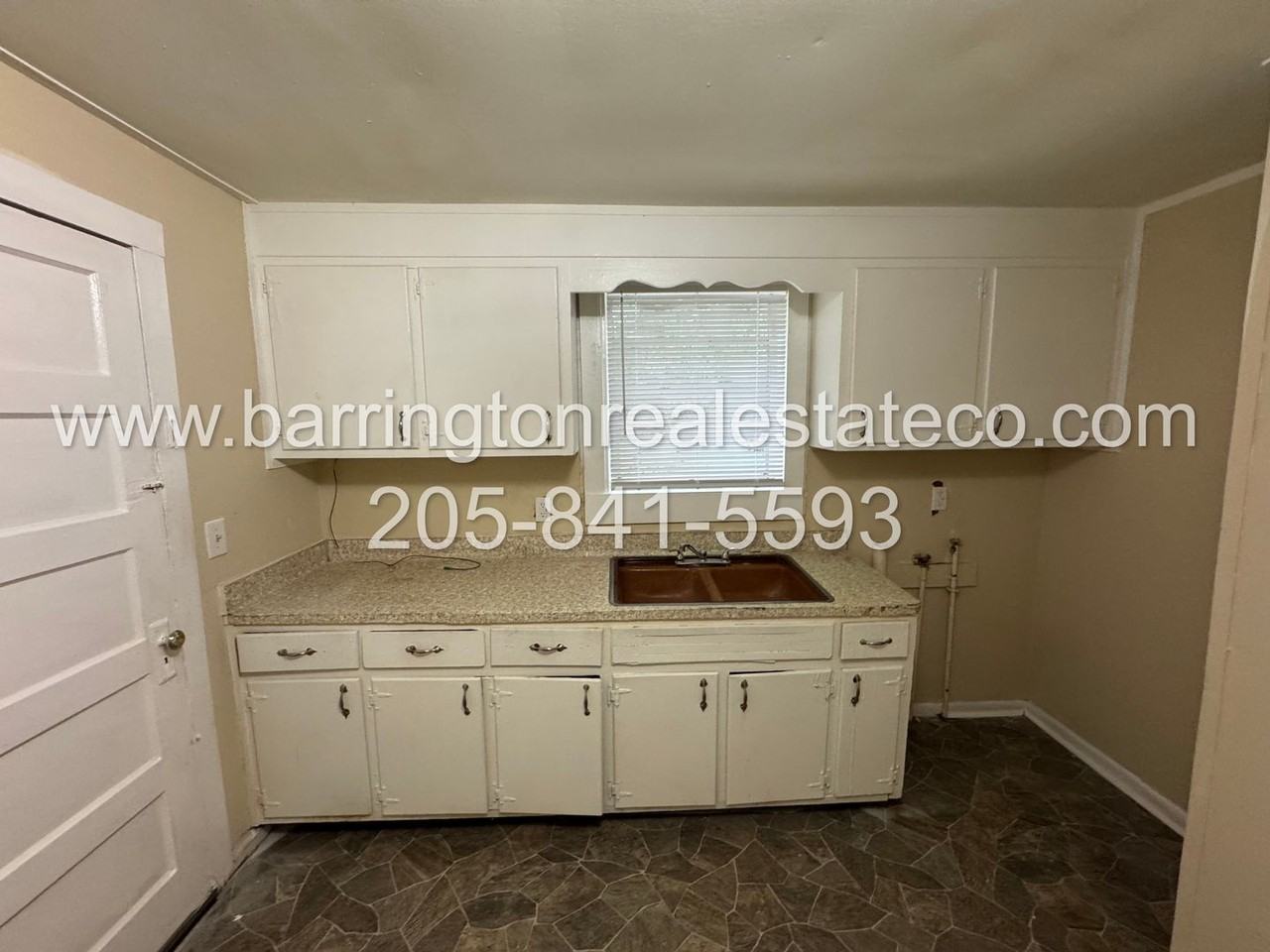 726 19th St S - Photo 3 of 5