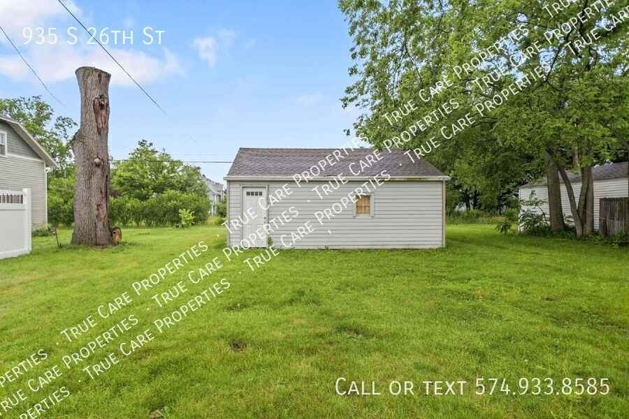 935 S 26th St - Photo 4 of 22
