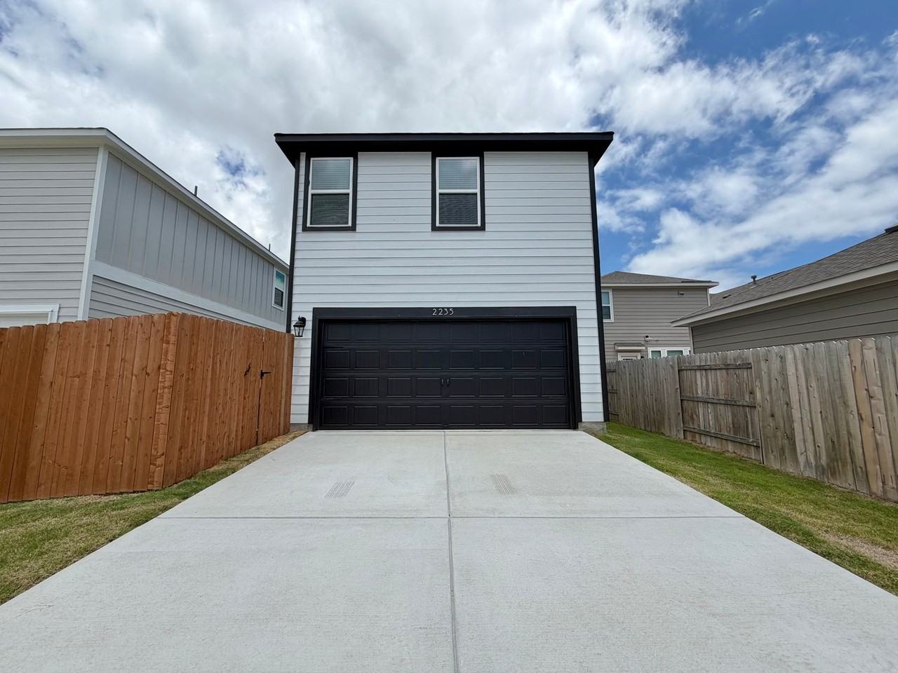 2235 Oscar Eli Pl - Photo 5 of 37