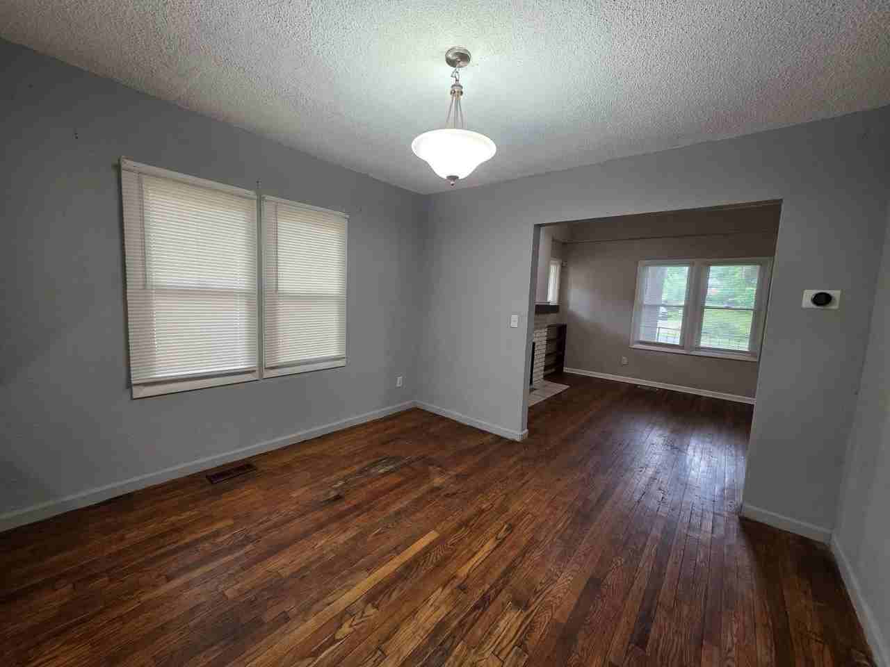 4237 E 62nd St - Photo 4 of 20